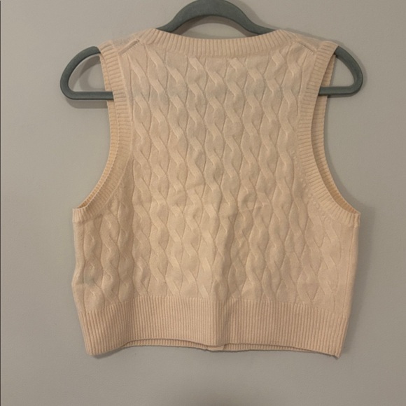 J. Crew cable knit cashmere sweater vest size medium - Picture 5 of 5